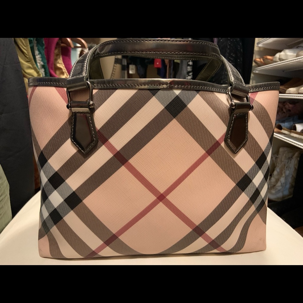 Burberry check tote bag, almost new condition